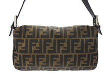 画像をギャラリービューアに読み込む, 極美品 FENDI フェンディ マンマバケット ワンショルダーバッグ 26424 ズッカ柄 キャンバス レザー ブラウン シルバー金具 中古 4b007319