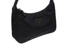 画像をギャラリービューアに読み込む, 極美品 Prada プラダ ミニハンドバッグ ワンハンドル レディース ネロ ブランド ロゴ ナイロン MV515 黒 ブラック 中古 4b0077337