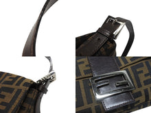 画像をギャラリービューアに読み込む, FENDI フェンディ マンマバケット ワンショルダーバッグ ズッカ柄 キャンバス レザー ブラウン シルバー金具 美品 中古 4b007338