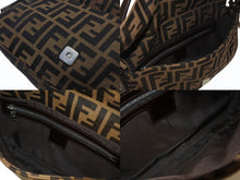 画像をギャラリービューアに読み込む, FENDI フェンディ マンマバケット ワンショルダーバッグ ズッカ柄 キャンバス レザー ブラウン シルバー金具 美品 中古 4b007338