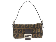 画像をギャラリービューアに読み込む, FENDI フェンディ マンマバケット ワンショルダーバッグ ズッカ柄 キャンバス レザー ブラウン シルバー金具 美品 中古 4b007344