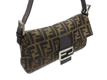 画像をギャラリービューアに読み込む, FENDI フェンディ マンマバケット ワンショルダーバッグ ズッカ柄 キャンバス レザー ブラウン シルバー金具 美品 中古 4b007344