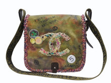 画像をギャラリービューアに読み込む, 極美品 CHANEL シャネル エンブロイダリー グラフィティ ショルダーバッグ A92789 ココマーク 20番台 カーキ 中古 4b007352