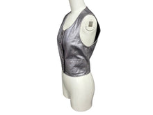 画像をギャラリービューアに読み込む, CHANEL シャネル ココマークボタン ベスト P03671 96P 1996年 スプリングコレクション ラムスキン メタリックパープル 38 美品 中古 4b007375