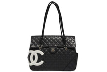 Load image into Gallery viewer, CHANEL シャネル カンボンライン ラージ トートバッグ A26181 10番台 ココマーク カーフスキン キルティング シルバー金具 美品 中古 4b012261
