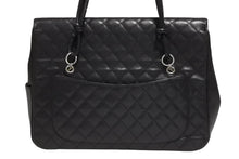 Load image into Gallery viewer, CHANEL シャネル カンボンライン ラージ トートバッグ A26181 10番台 ココマーク カーフスキン キルティング シルバー金具 美品 中古 4b012261
