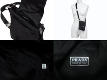 画像をギャラリービューアに読み込む, PRADA プラダ トライアングルロゴ ミニショルダーバッグ フォンケース ポーチ ブラック イタリア製 シルバー金具 美品 中古 4b007439