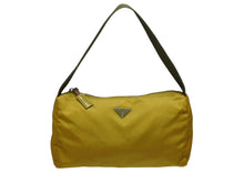 画像をギャラリービューアに読み込む, PRADA プラダ ハンドバッグ ワンショルダーバッグ トライアングルロゴ イタリア製 ナイロン イエロー カーキ シルバー金具 美品 中古 4b007441