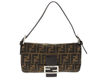 画像をギャラリービューアに読み込む, 極美品 FENDI フェンディ マンマバケット ワンショルダーバッグ 26424 ズッカ柄 キャンバス レザー ブラウン シルバー金具 中古 4b007444