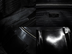 PRADA プラダ ハンドバッグ ロゴプレート エナメル パテントレザー・エナメル ブラック レッド 美品 中古 4b007454