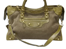画像をギャラリービューアに読み込む, BALENCIAGA バレンシアガ ザ ジャイアント シティ 2WAY ハンドバッグ ショルダーバッグ キャンバス カーキ レザー ゴールド金具 美品 中古 4b007455