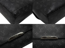 画像をギャラリービューアに読み込む, 極美品 LOUIS VUITTON ルイヴィトン メッセンジャーPM モノグラム ブラック エクリプス M40565 シルバー金具 中古 4b007459
