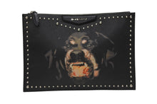 画像をギャラリービューアに読み込む, 極美品 Givenchy ジバンシー ロットワイラー スタッド クラッチバッグ ブラック レザー シルバー金具 中古 4b007465