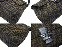 画像をギャラリービューアに読み込む, FENDI フェンディ マンマバケット ショルダーバッグ ズッカ柄 コットンキャンバス レザー ブラウン シルバー金具 美品 中古 4b007471