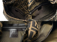 画像をギャラリービューアに読み込む, FENDI フェンディ マンマバケット ショルダーバッグ ズッカ柄 コットンキャンバス レザー ブラウン シルバー金具 美品 中古 4b007496