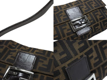 画像をギャラリービューアに読み込む, 極美品 FENDI フェンディ マンマバケット ワンショルダーバッグ 26424 ズッカ柄 キャンバス レザー ブラウン シルバー金具 中古 4b007497