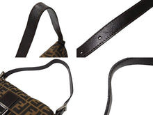 画像をギャラリービューアに読み込む, FENDI フェンディ マンマバケット ワンショルダーバッグ 26424 ズッカ柄 キャンバス レザー ブラウン シルバー金具 美品 中古 4b007499