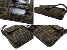 画像をギャラリービューアに読み込む, FENDI フェンディ マンマバケット ワンショルダーバッグ 26424 ズッカ柄 キャンバス レザー ブラウン シルバー金具 美品 中古 4b007499