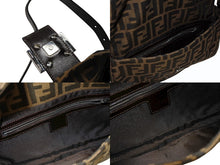 画像をギャラリービューアに読み込む, FENDI フェンディ マンマバケット ワンショルダーバッグ 26424 ズッカ柄 キャンバス レザー ブラウン シルバー金具 美品 中古 4b007499