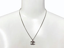 画像をギャラリービューアに読み込む, CHANEL シャネル ココマーク ラインストーン ネックレス 重量4.9g F14V刻印 メタル シルバー 美品 中古 4b007585