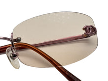 画像をギャラリービューアに読み込む, 極美品 CHANEL シャネル サングラス リムレス 2014 ココマーク イタリア製 メタル ピンク サイズ54◻︎19 中古 4b007588