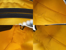 Load image into Gallery viewer, 極美品 GOYARD ゴヤール カップヴェールPMバッグ ショルダーバッグ CAPVE2PMLTY01CL01P ブラック PVC レザー シルバー金具 中古 4c076223