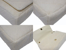 Load image into Gallery viewer, 極美品 YVES SAINT LAURENT イヴサンローラン テリーパッチワーク モノグラム ジェイミー ショルダーバッグ ホワイト ゴールド金具 中古 4b007611