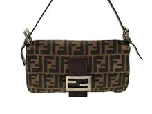 画像をギャラリービューアに読み込む, FENDI フェンディ マンマバケット ワンショルダーバッグ 26424 ズッカ柄 キャンバス レザー ブラウン シルバー金具 美品 中古 4b007626