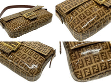 画像をギャラリービューアに読み込む, 極美品 FENDI フェンディ ズッキーノ柄 マンマバケット ワンショルダーバッグ エナメル レザー ブラウン ベージュ ゴールド金具 中古 4b007627