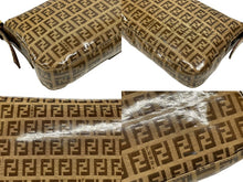 画像をギャラリービューアに読み込む, 極美品 FENDI フェンディ ズッキーノ柄 マンマバケット ワンショルダーバッグ エナメル レザー ブラウン ベージュ ゴールド金具 中古 4b007627