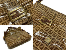 画像をギャラリービューアに読み込む, 極美品 FENDI フェンディ ズッキーノ柄 マンマバケット ワンショルダーバッグ エナメル レザー ブラウン ベージュ ゴールド金具 中古 4b007627