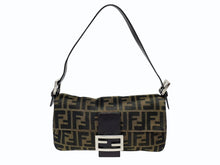画像をギャラリービューアに読み込む, FENDI フェンディ マンマバケット ワンショルダーバッグ 26424 ズッカ柄 キャンバス レザー ブラウン シルバー金具 美品 中古 4b007629