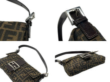 画像をギャラリービューアに読み込む, FENDI フェンディ マンマバケット ワンショルダーバッグ 26424 ズッカ柄 キャンバス レザー ブラウン シルバー金具 美品 中古 4b007629