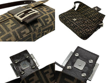 画像をギャラリービューアに読み込む, FENDI フェンディ マンマバケット ワンショルダーバッグ 26424 ズッカ柄 キャンバス レザー ブラウン シルバー金具 美品 中古 4b007629