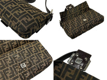 画像をギャラリービューアに読み込む, 極美品 FENDI フェンディ マンマバケット ワンショルダーバッグ ズッカ柄 キャンバス レザー ブラウン シルバー金具 中古 4b007630