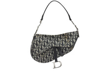 Load image into Gallery viewer, Christian Dior クリスチャンディオール ガリアーノ期 トロッター サドルバッグ ブラック シルバー金具 ロゴ 美品 中古 4b007644
