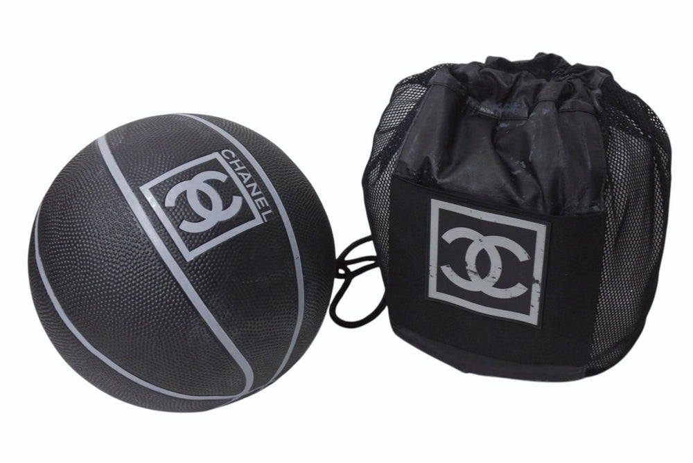 新品未使用 CHANEL シャネル スポーツライン BASKETBALL バスケットボール ココマーク ブラック グレー ゴム ロゴ 7号球 中古 4b000765