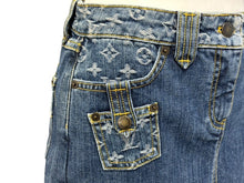画像をギャラリービューアに読み込む, 極美品 LOUIS VUITTON ルイヴィトン デニムスカート 08SS RW081W WMSK01 CF7 モノグラムデニム コットン ブルー ゴールド金具 中古 4b007661