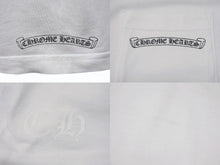 画像をギャラリービューアに読み込む, CHROME HEARTS クロムハーツ スクラロールラベル 半袖Ｔシャツ ホワイト ブラック コットン L 美品 中古 4b007685