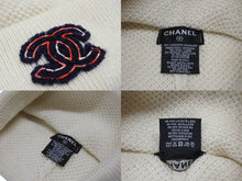 画像をギャラリービューアに読み込む, 極美品 CHANEL シャネル 23AW CC Logo Beanie CCロゴ ビーニー AA6880 ココマーク カシミヤ アイボリー ジェニー着用モデル 中古 4b007699