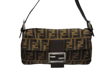画像をギャラリービューアに読み込む, 極美品 FENDI フェンディ マンマバケット ワンショルダーバッグ ズッカ柄 キャンバス レザー ブラウン シルバー金具 中古 4b007731