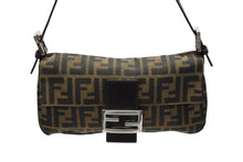 画像をギャラリービューアに読み込む, 極美品 FENDI フェンディ マンマバケット ワンショルダーバッグ 2145264240 ズッカ柄 キャンバス レザー ブラウン シルバー金具 中古 4b007732