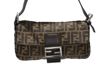 画像をギャラリービューアに読み込む, FENDI フェンディ マンマバケット ワンショルダーバッグ 3505 26424 008 ズッカ柄 キャンバス レザー ブラウン シルバー金具 美品 中古 4b007734