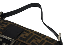 画像をギャラリービューアに読み込む, 極美品 FENDI フェンディ マンマバケット ワンショルダーバッグ 505 26424 008 ズッカ柄 キャンバス レザー ブラウン シルバー金具 中古 4b007736