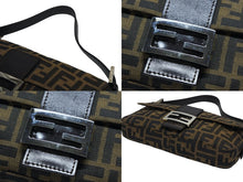 画像をギャラリービューアに読み込む, 極美品 FENDI フェンディ マンマバケット ワンショルダーバッグ 505 26424 008 ズッカ柄 キャンバス レザー ブラウン シルバー金具 中古 4b007736