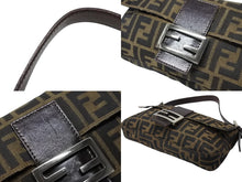 画像をギャラリービューアに読み込む, FENDI フェンディ マンマバケット ワンショルダーバッグ 2211-26424-008 ズッカ柄 キャンバス レザー ブラウン シルバー金具 美品 中古 4b007738