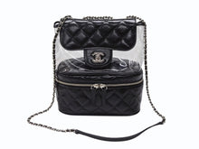 画像をギャラリービューアに読み込む, 極美品 CHANEL シャネル チェーンショルダーバッグ A57826 25番台 ココマーク キルティング カーフスキン PVC ブラック シルバー金具 中古 4b007743