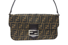 画像をギャラリービューアに読み込む, 極美品 FENDI フェンディ マンマバケット ワンショルダーバッグ キャンバス レザー ブラウン シルバー金具 中古 4b007745