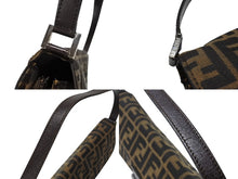 画像をギャラリービューアに読み込む, 極美品 FENDI フェンディ マンマバケット ワンショルダーバッグ キャンバス レザー ブラウン シルバー金具 中古 4b007745