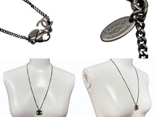 画像をギャラリービューアに読み込む, CHANEL シャネル ダブル ココマーク ネックレス 09A刻印 重量11.0g クリア ロゴ シルバー金具 美品 中古 4b007758